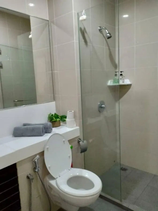 Apartment 118 Island Plaza Suite City8 By Joal Tanjung Tokong